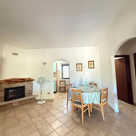 Сasa de vacaciones Stazzo Istana Jacuzzi Barbecue E Mare A Piedi *