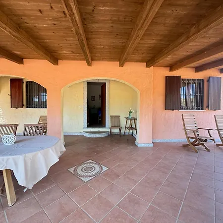 Stazzo Istana Jacuzzi Barbecue E Mare A Piedi Holiday home