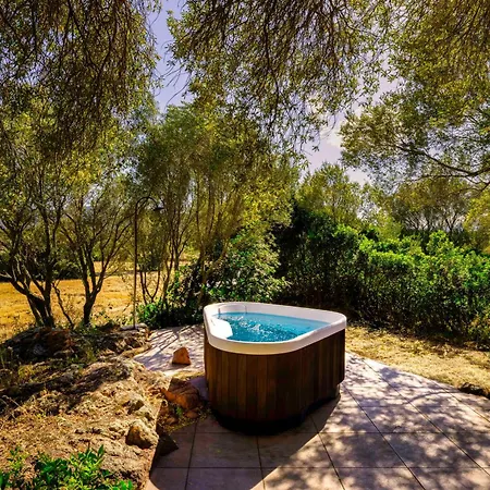 Prázdninový dům Stazzo Istana Jacuzzi Barbecue E Mare A Piedi *