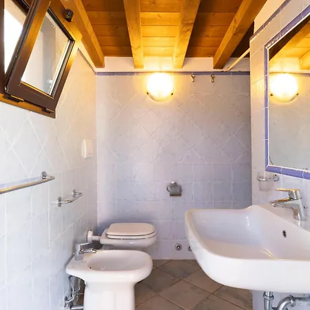 Stazzo Istana Jacuzzi Barbecue E Mare A Piedi Prázdninový dům Porto Istana